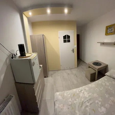 Hornet Guest house Uniescie